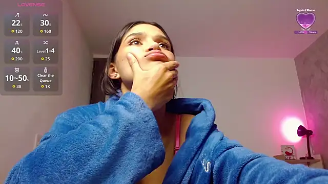 Roxxi_2110 webcam