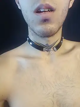 dark_men1 webcam