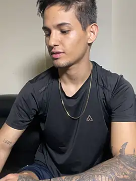 Aaronsexroom webcam