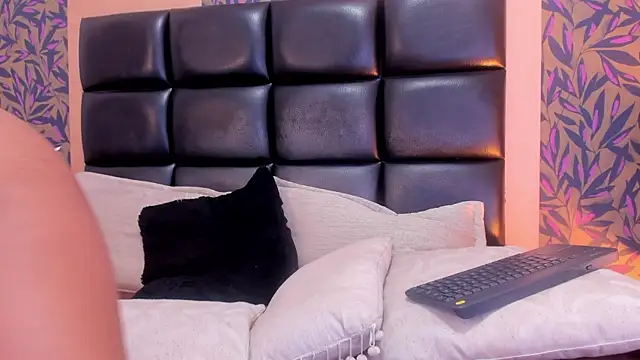 Chel_Rose webcam
