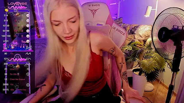 AnyaTaylor_
