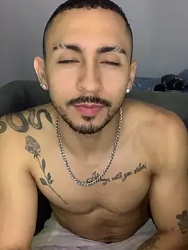 NicolasChest_xxx webcam