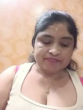 hornyriyanka webcam