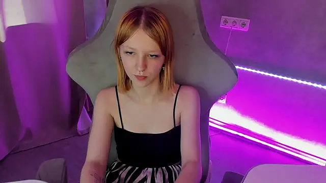 Emma_Dusk webcam