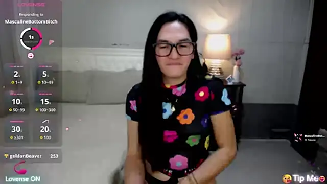 AsianSweetHeartxX webcam