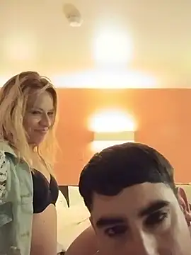 allissonw13 Live Web Cam Show