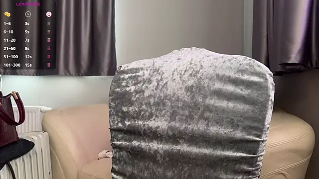 emily_is_here_ webcam