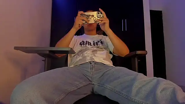 Liam_Mateo webcam