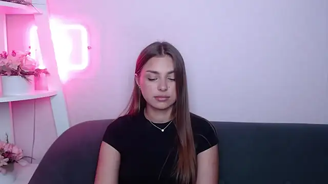 MilanaAngelAs webcam