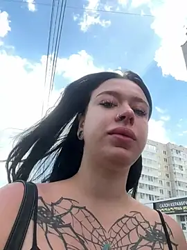 AlishaOfThorns webcam
