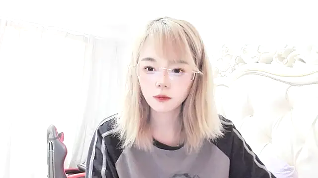 KKMM168n Live chat-huone