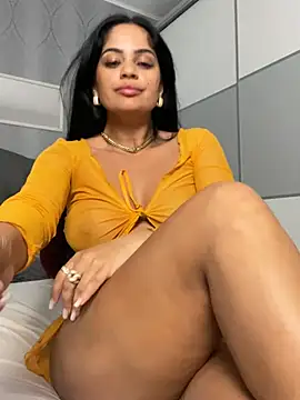 _adelle webcam