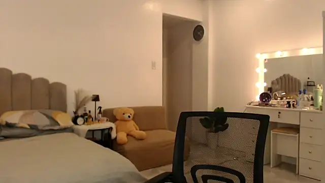 LoveMarieFoxxx webcam