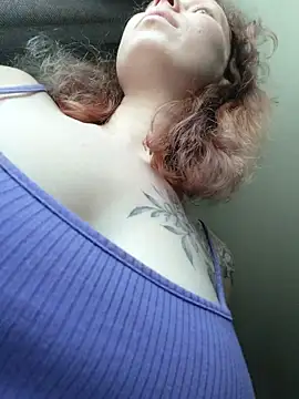 Frost_foxy live cam on StripChat
