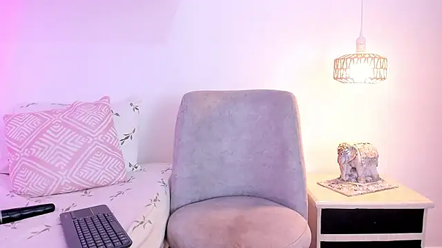 Dulce_andrea__ live cam on StripChat