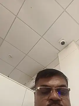 Desi_Lodo_Gujju_Boy webcam