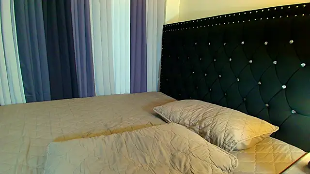 Bb_NickyxX Live Web Cam Show