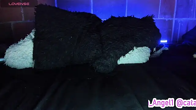 Cata-angel live cam on StripChat