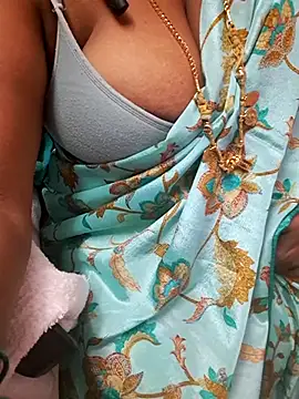 Tamil_Ammani webcam