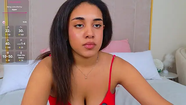 Luna_Cortier webcam