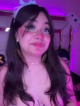Amara_Kazumii webcam