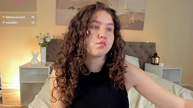 Ariella_Sol webcam