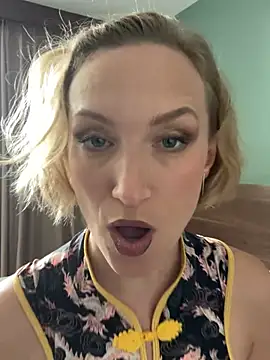 UmaTruewoman webcam