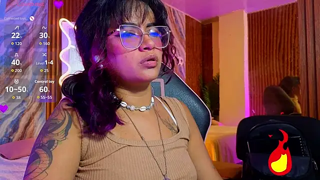 kristen_tay webcam