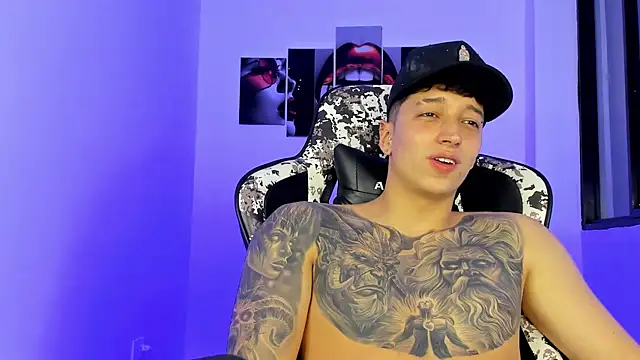 eithan_boy_ webcam