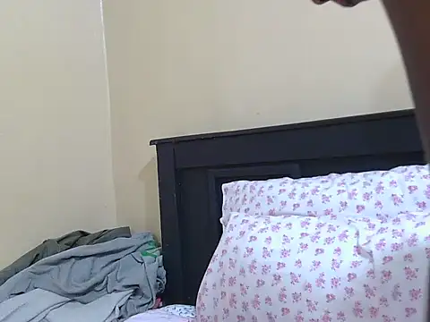 kinkydolll webcam