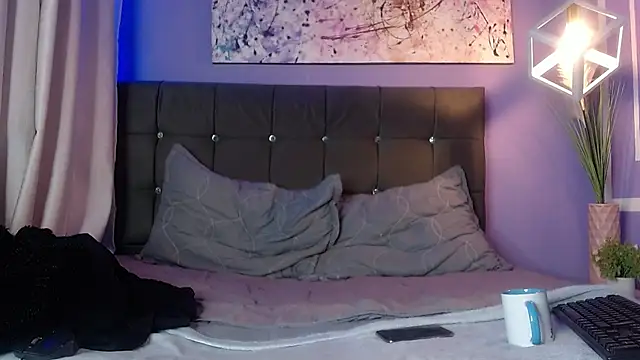emma_cut3_ webcam