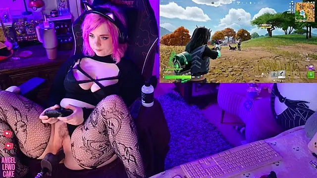 Angel-Lewd-Cake