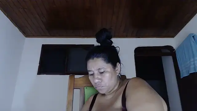 adrixxx38 webcam