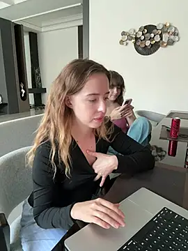 Nura_n_Sarah Live Web Cam Show