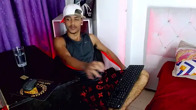 Angel_foxc13 webcam