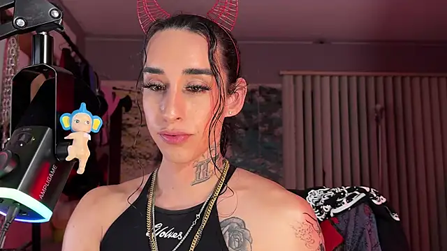 xoFrankie Live Web Cam Show