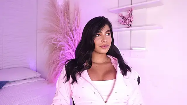 IsabelleFoxx_ live cam on StripChat
