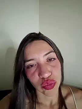 loveuu-bae webcam