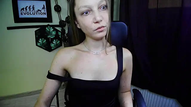 EmillyPlay webcam