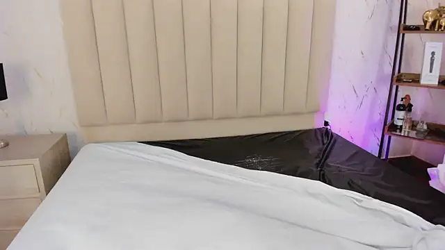 LilithHarperr_ webcam