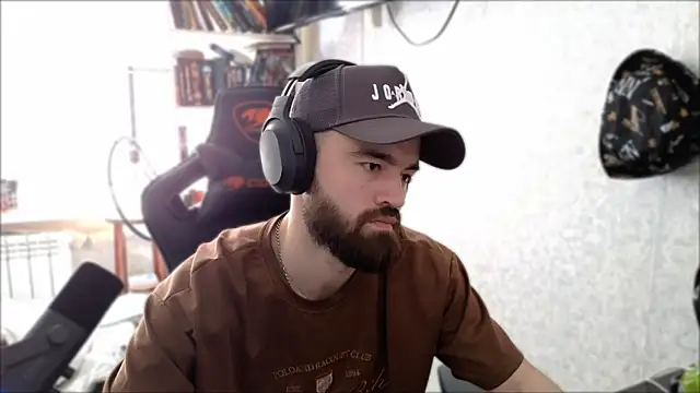 _Serious_Man webcam
