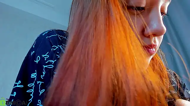 fera1_berry - Fera1_Berry's free webcam