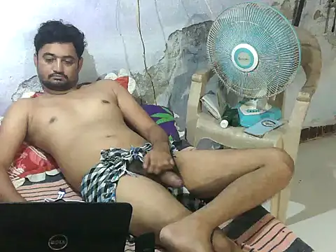 rocogujubull - ROCOGUJUBULL's free webcam - UK Sex Cams