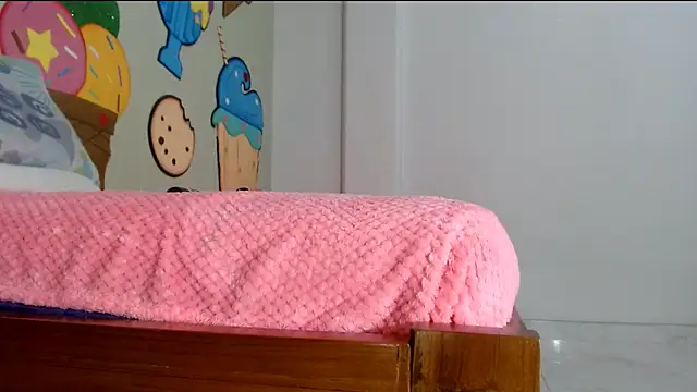 skinnykattylush19 webcam