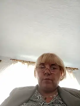 Elena_Beautiful784 webcam