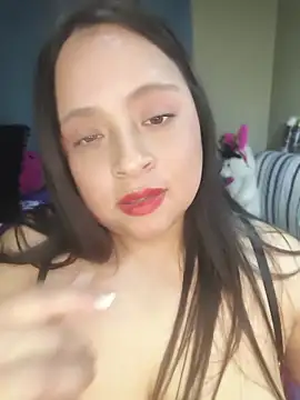 Gatitadiablita35 webcam