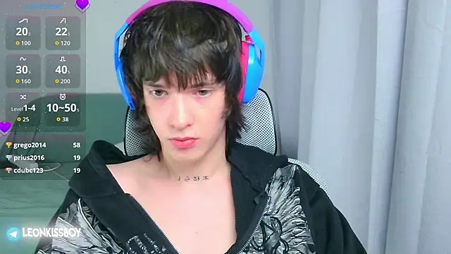 LeonBoykisser webcam