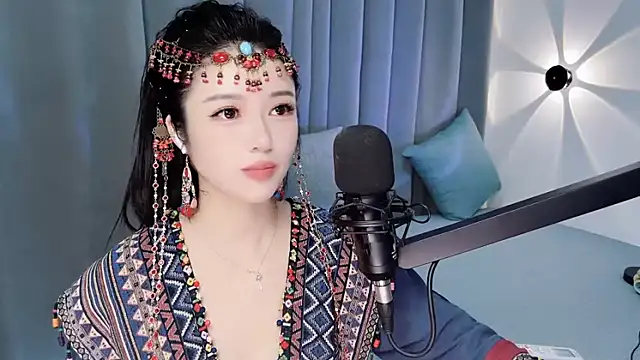 Momo-Wow webcam