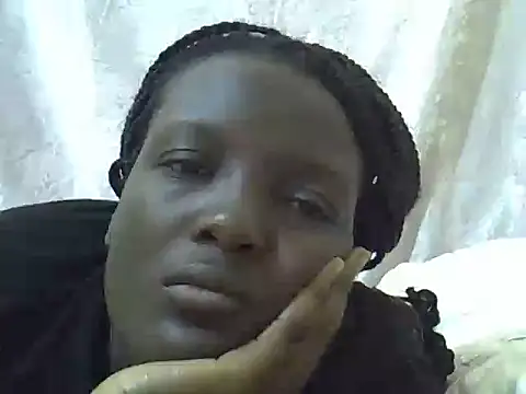 Hot-Zelinda webcam