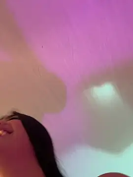 Andrea111_ webcam